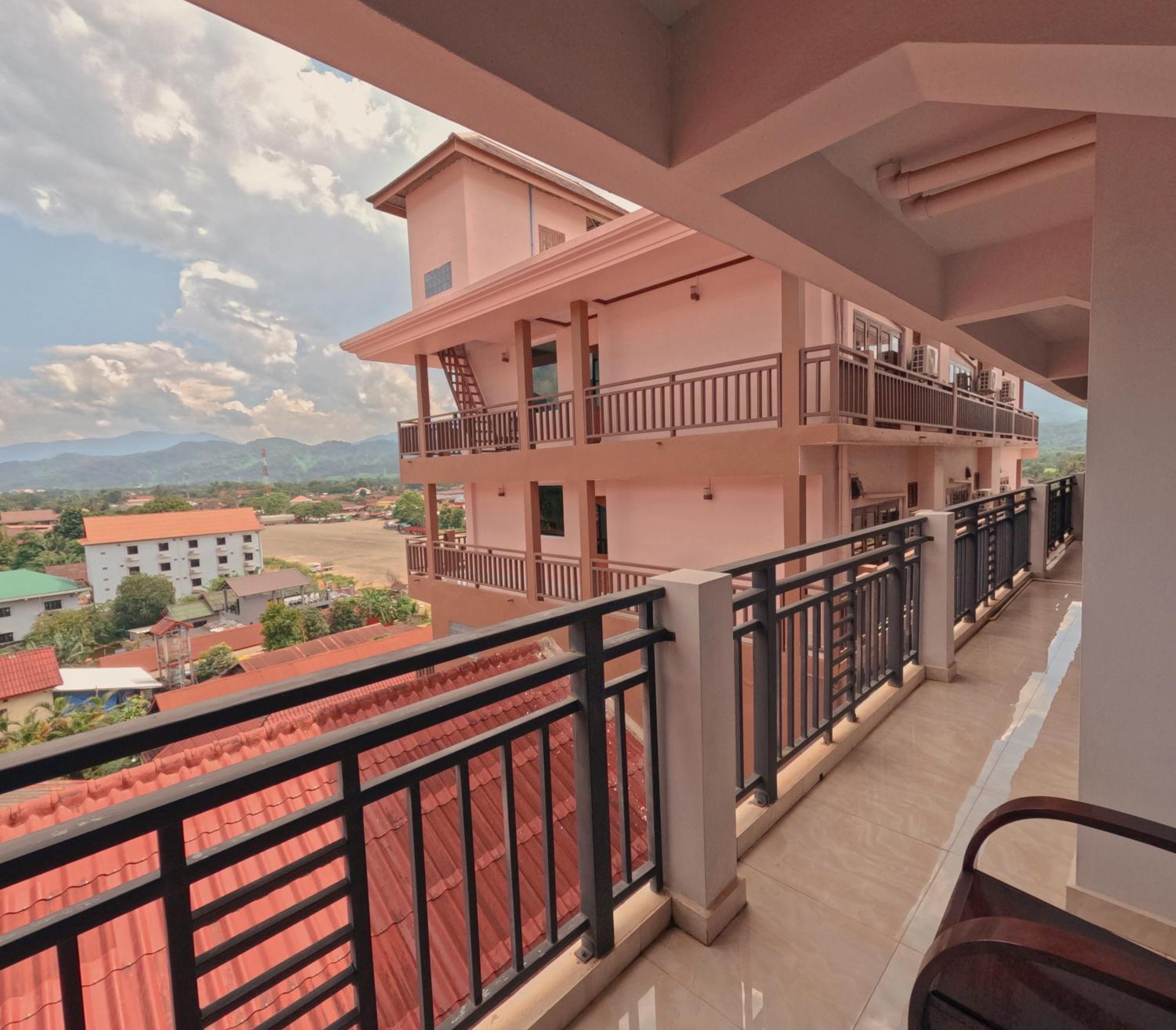 Vang Vieng Consiana Hotel Kültér fotó